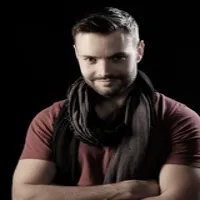 Ryan Stone - Headshot - brand awareness