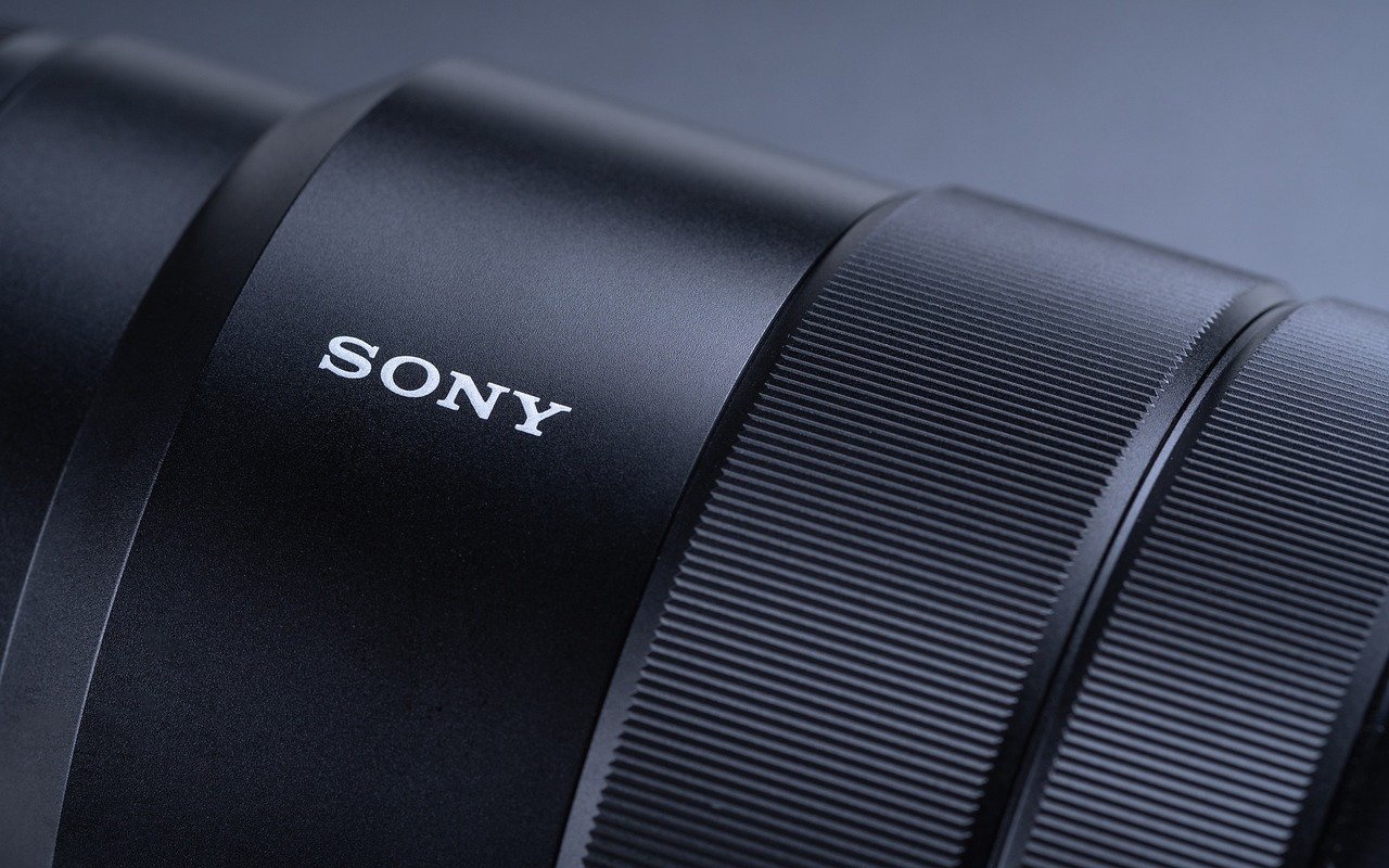 Nikon vs Sony: Which Camera Brand Is Right for You in 2025?